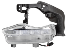 Charger l&#39;image dans la galerie, 2019-2023 Toyota Tacoma headlamp assembly driver side halogen chrome without led drl with fog lamps LH